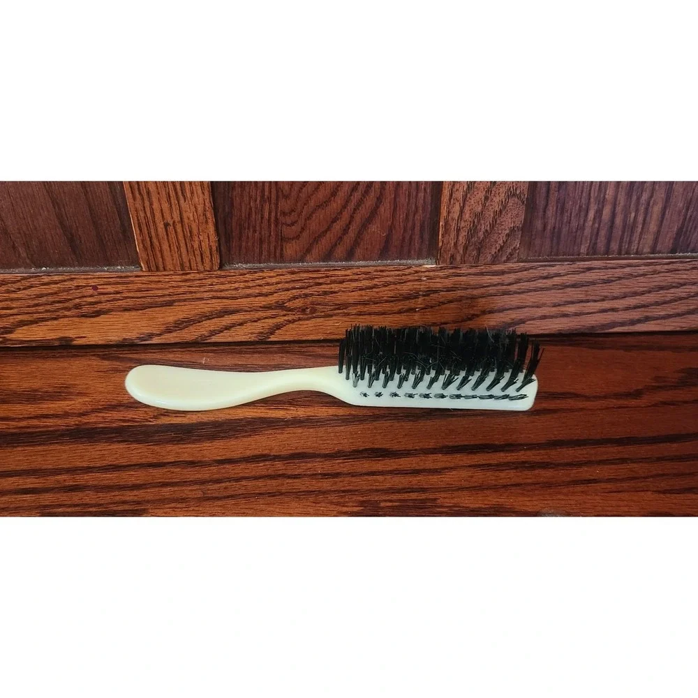 Vintage White Nylon Hairbrush Plastic Firm‎ Bristles Good Used Condition